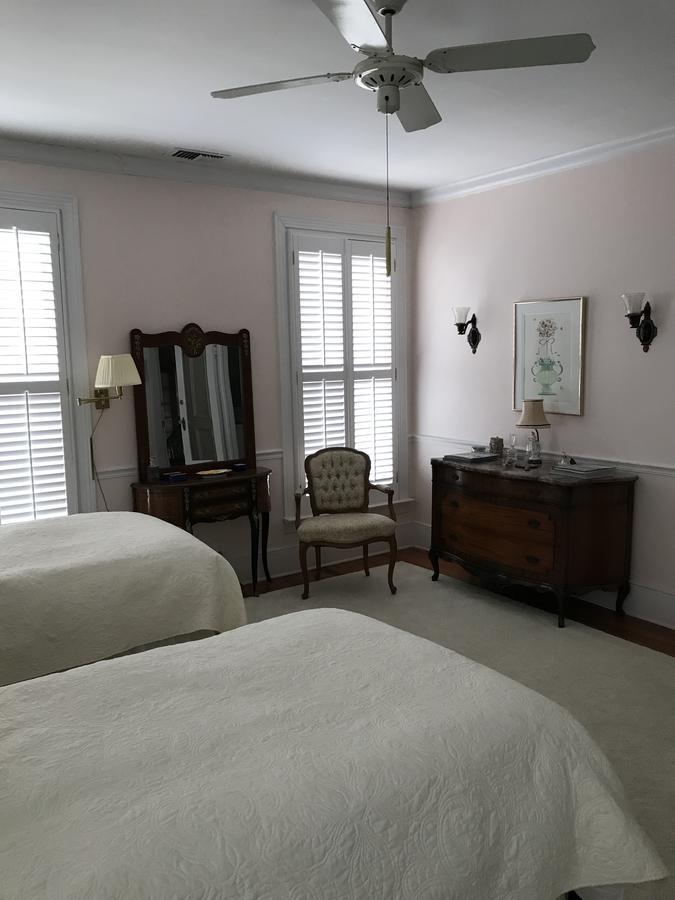 Springwood Inn Anniston Szoba fotó